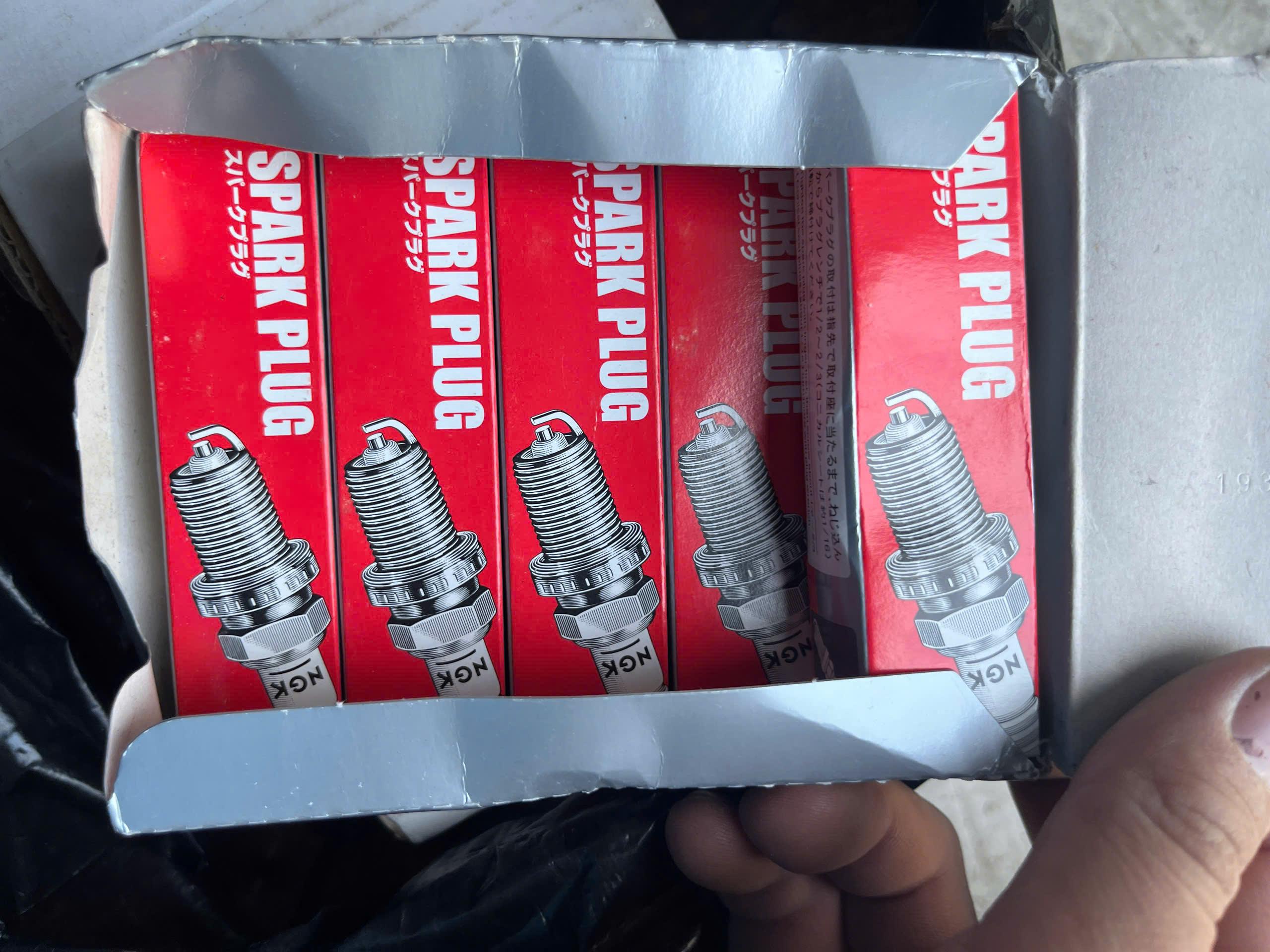 Bugi động cơ ca nô – phụ tùng nhỏ nhưng quyết định sức mạnh vận hành