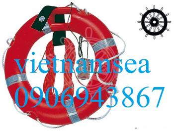 Ring lifebuoy supplied with accessories and MED type-tested