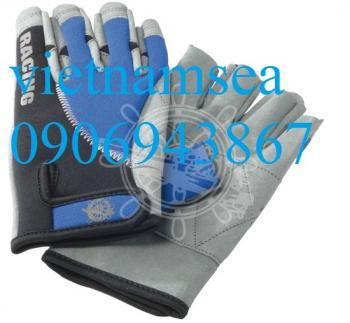 Special sailing gloves