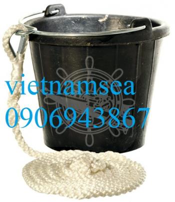 Rubber sinking bucket