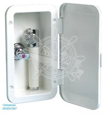 Shower box with Mizar push-button shower and mixer