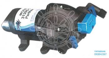 Self-priming FLOJET fresh water pump