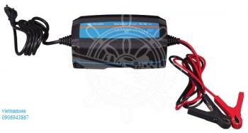 VICTRON Bluepower watertight battery charger